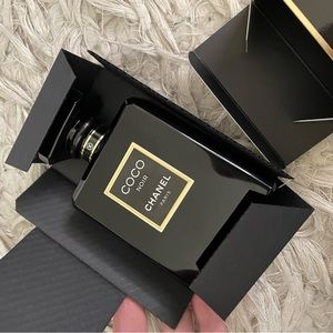 Chanel Noir perfume